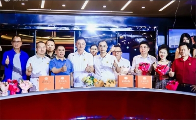 綿柔醬香擁抱游艇盛會 舉杯共創(chuàng)美好時尚生活