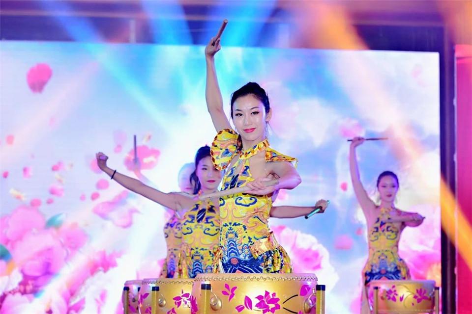 1543301654540400.jpg CHDU35.jpg