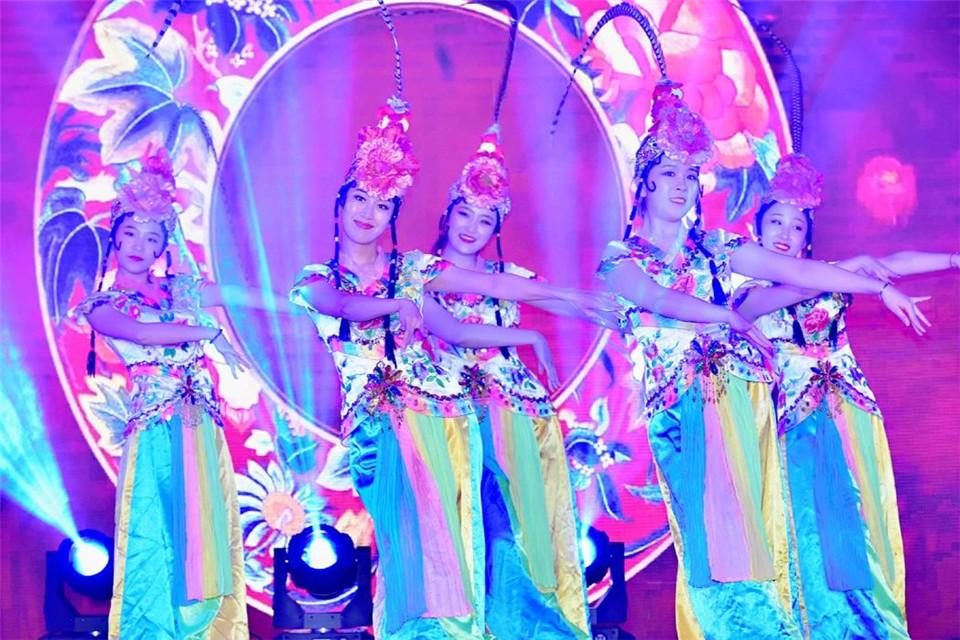 1543301681440100.jpg CHDU07.jpg